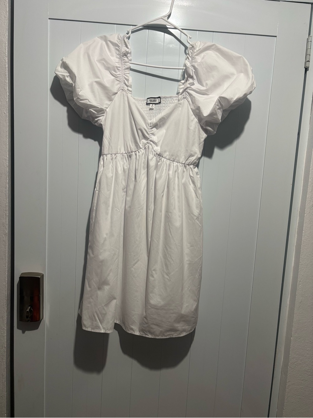 Discreet White Puff Sleeve Mini Dress